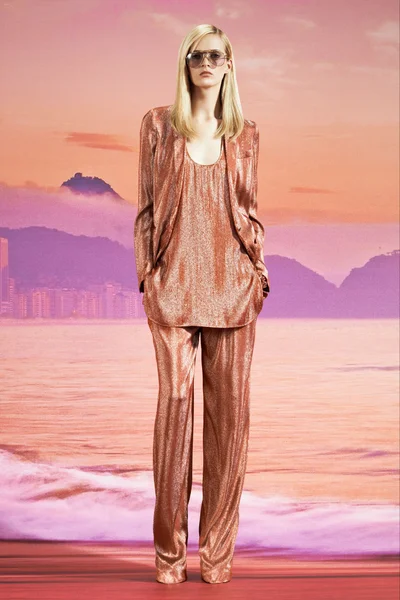 Look 1